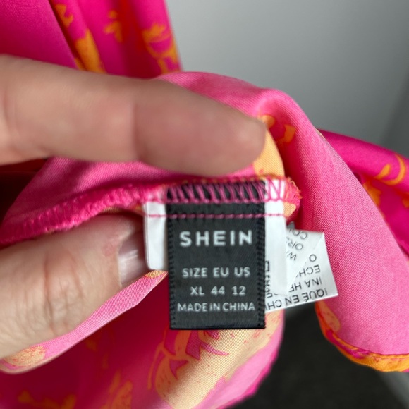 Used pink and orange floral blouse. - Picture 3 of 3